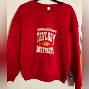 TAYLOR SWIFT — GO TAYLOR’S BOYFRIEND KANSAS CHEIF’S SWEATSHIRT Size M